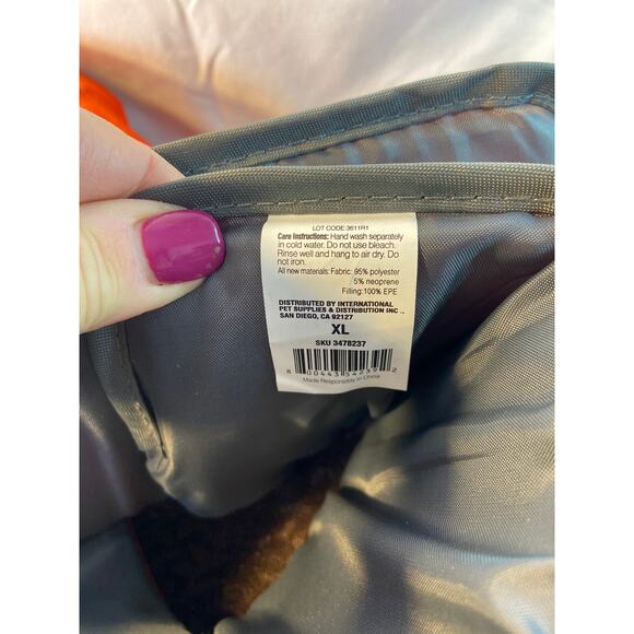 Backcountry dog flotation device/ lifejacket. - Picture 6 of 6